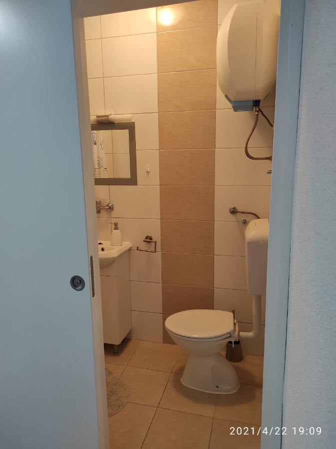 Apartmani Quattro Starigrad Paklenica Dış mekan fotoğraf