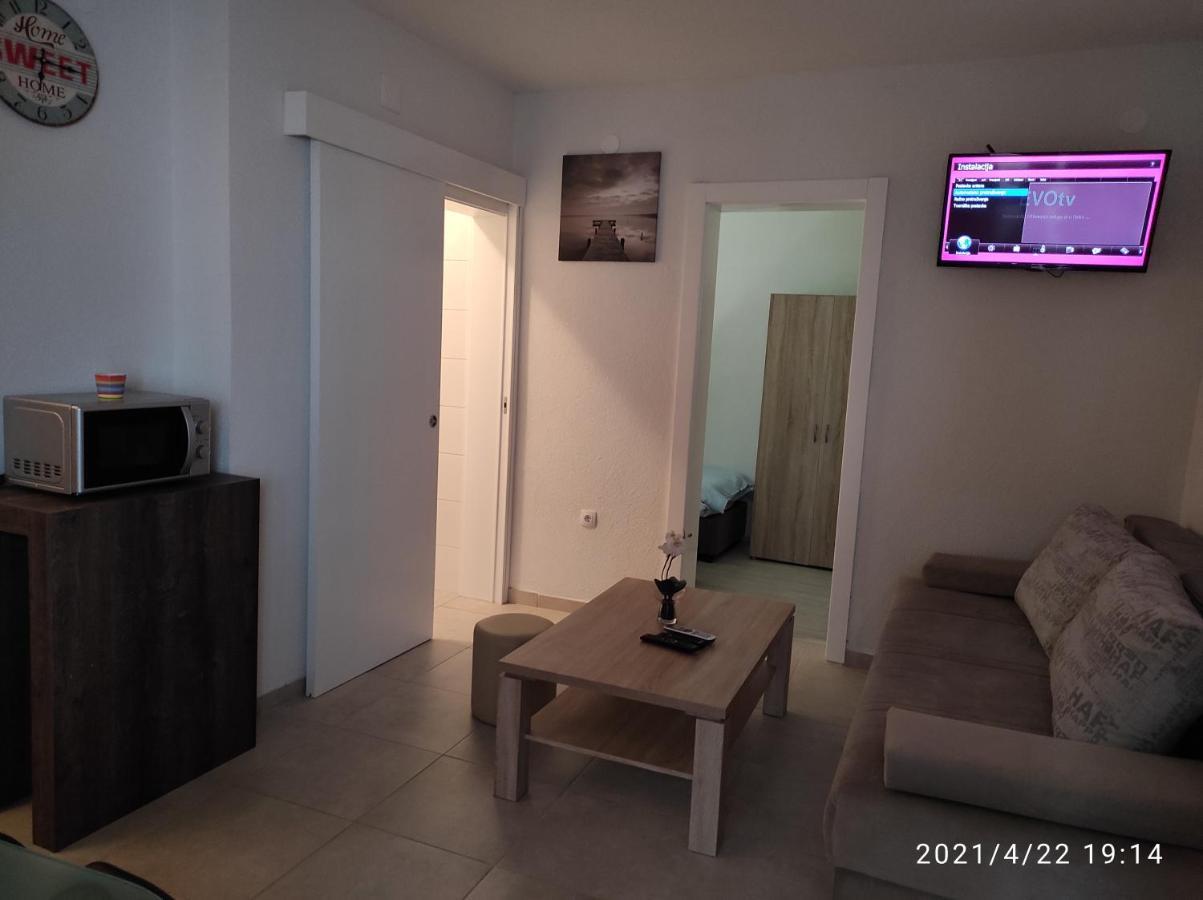 Apartmani Quattro Starigrad Paklenica Dış mekan fotoğraf
