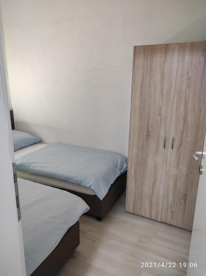 Apartmani Quattro Starigrad Paklenica Dış mekan fotoğraf