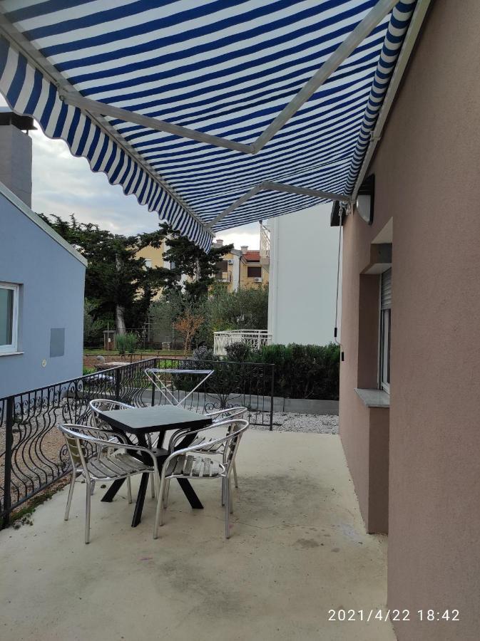 Apartmani Quattro Starigrad Paklenica Dış mekan fotoğraf