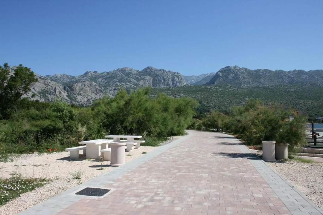 Apartmani Quattro Starigrad Paklenica Dış mekan fotoğraf