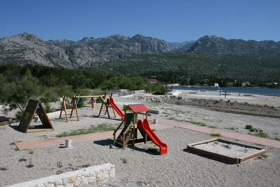 Apartmani Quattro Starigrad Paklenica Dış mekan fotoğraf
